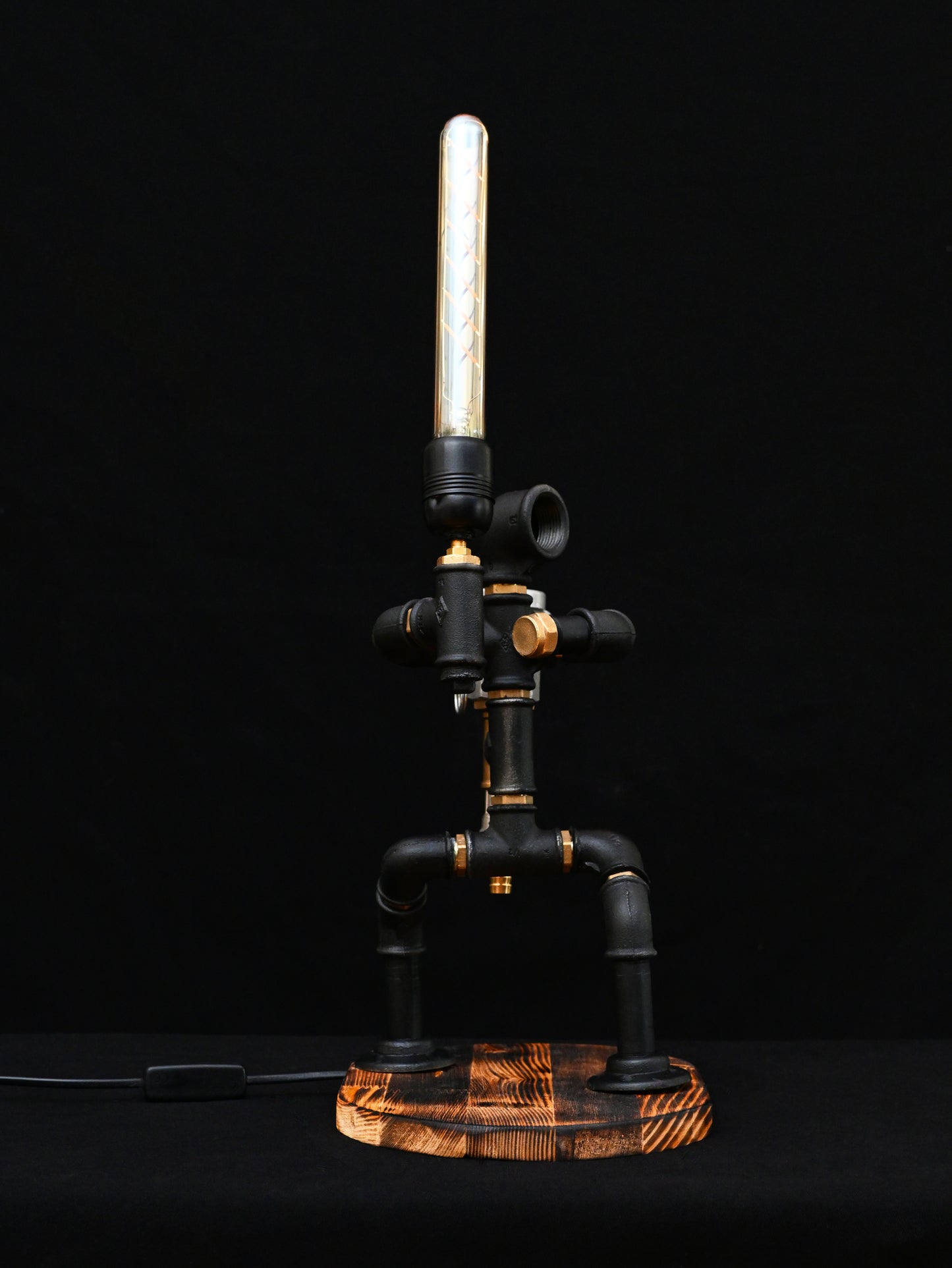 KNIGHT - Steampunk Whiskey Dispenser - IronStudio