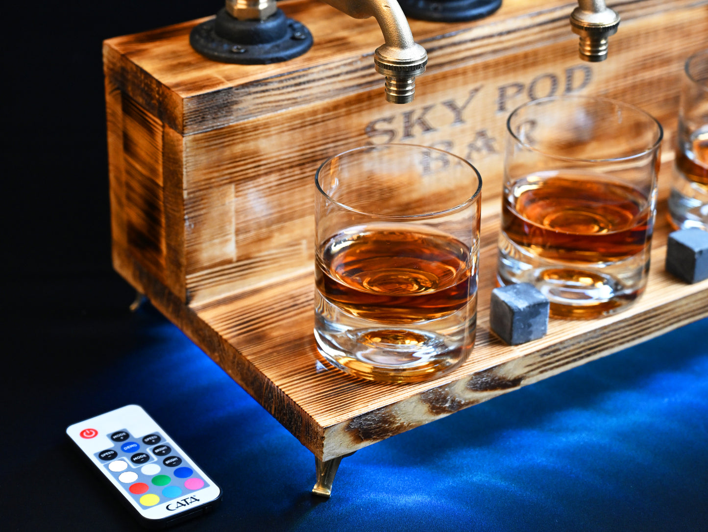 WHITE WOODY - Personalized Wooden Whiskey Dispenser with RGB