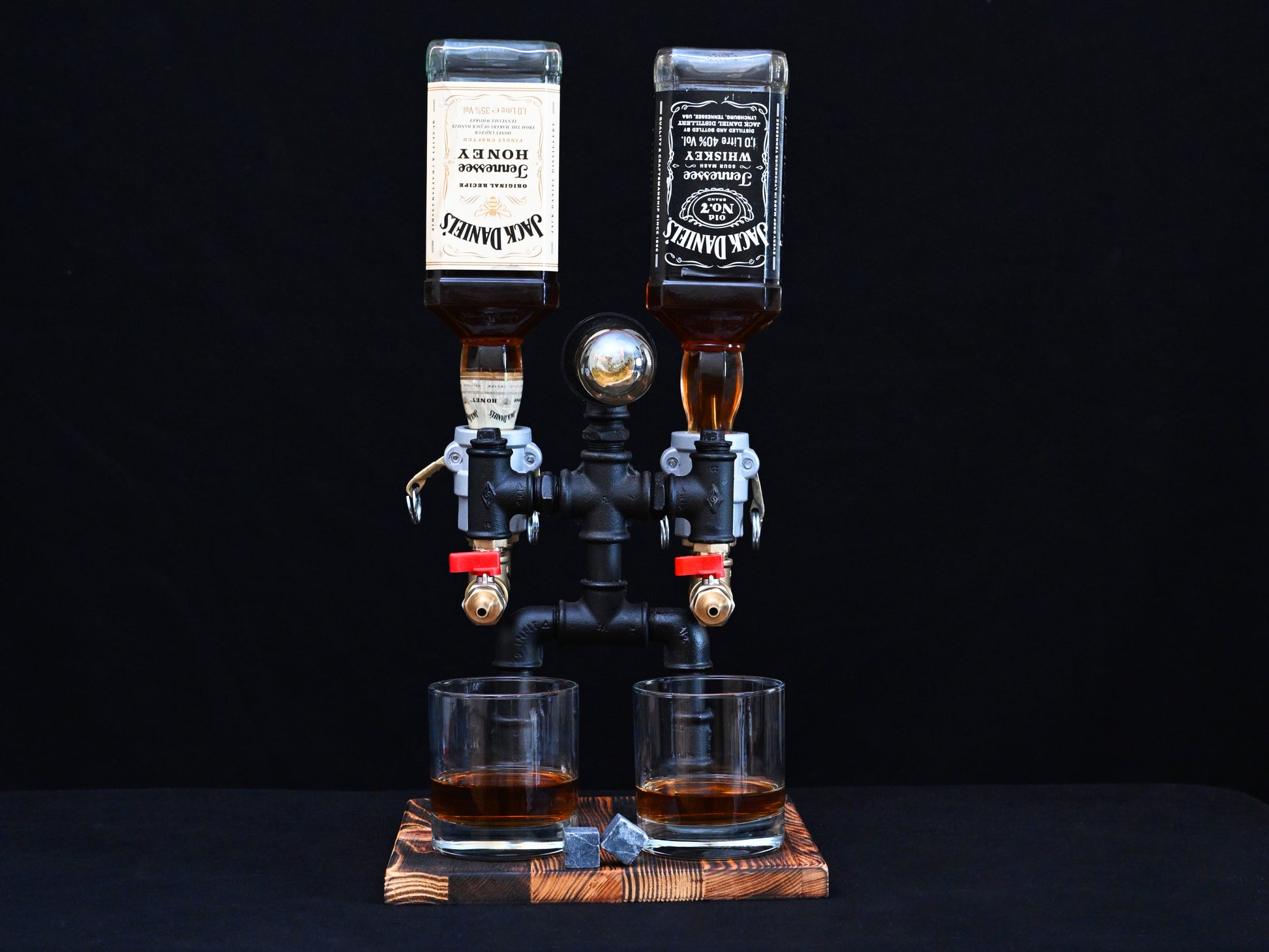 TERMINATOR - Steampunk Whiskey Dispenser - IronStudio